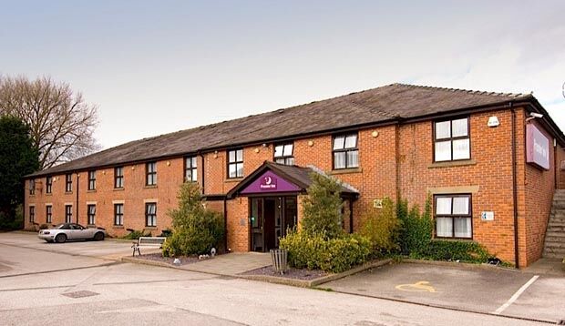 Premier Inn Crewe Nantwich Exterior photo